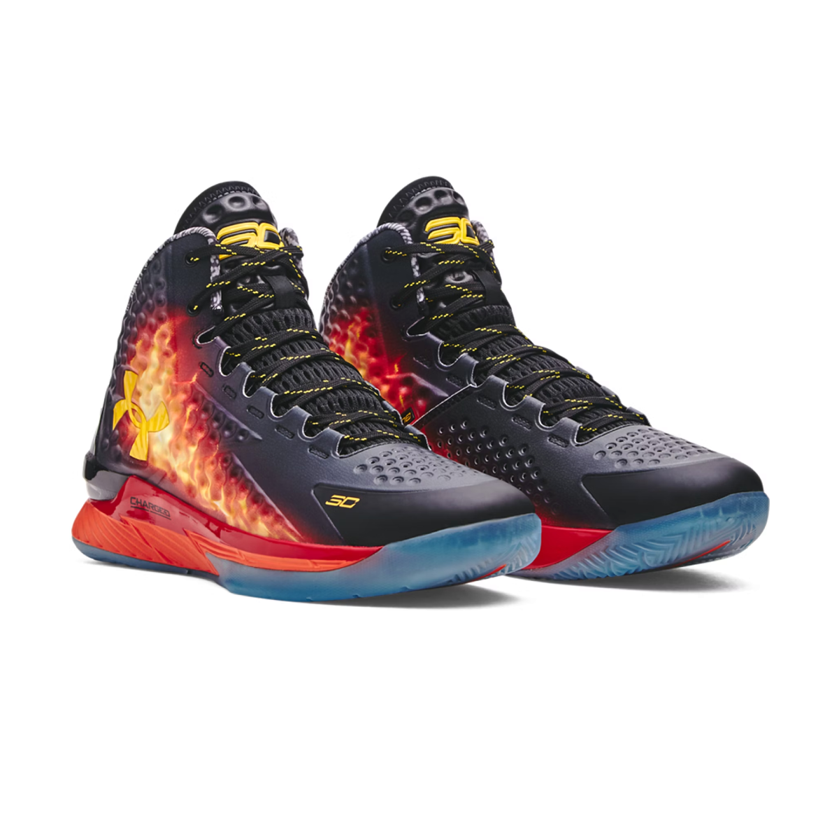 The one, the only, the original Curry 1s are back for a special, limited re-release. Bring it back with shock-absorbing cushioning, lightweight structure, and a supportive feel.