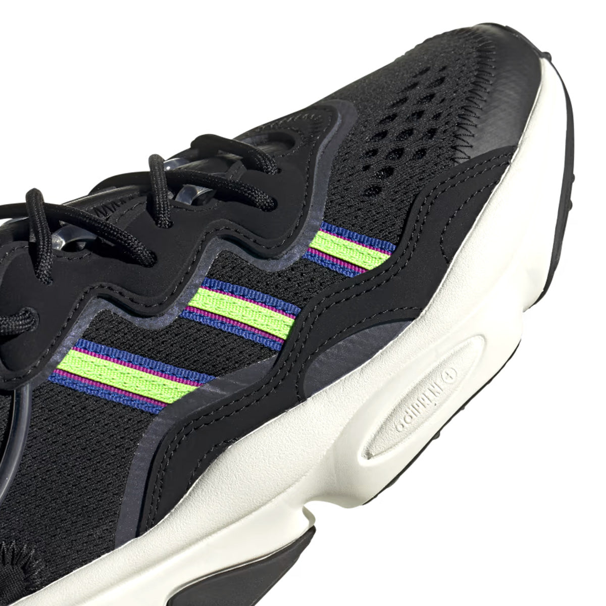 Wmns Ozweego 'Vivid Pink'