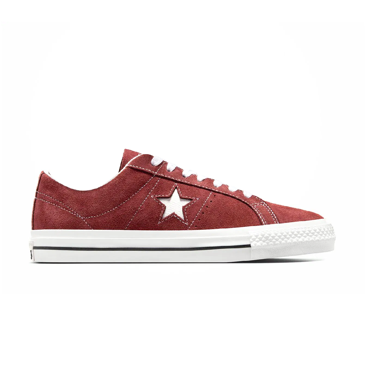 The One Star Pro stands out with its durable materials and comfortable insole. Designed for both skateboarding performance and everyday wear, these sneakers offer a blend of comfort and style.