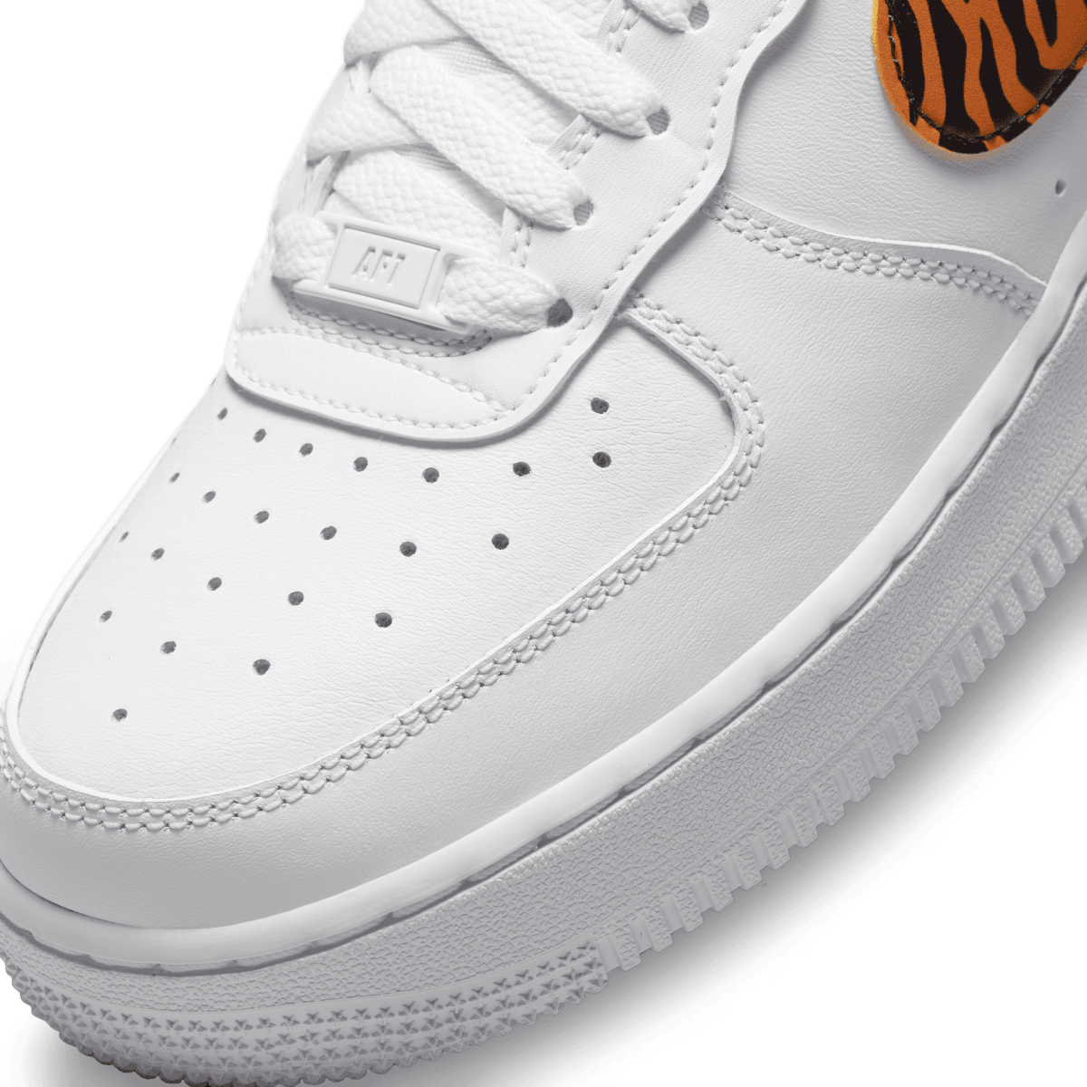 Wmns Air Force 1 '07 'Tiger Stripe'