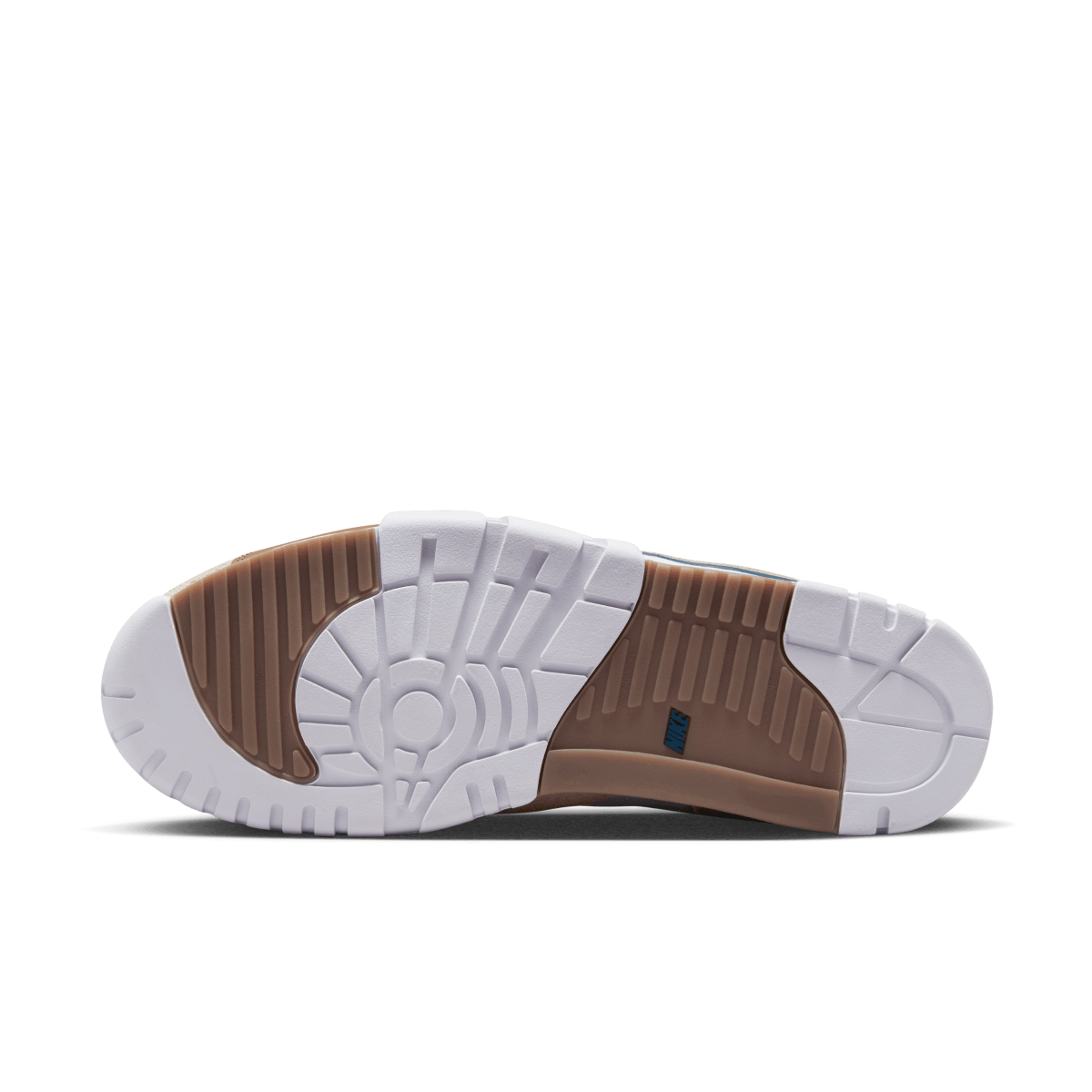 The original cross trainer from '87 now lets you cross between uptown and downtown without a glitch. Details like a forefoot strap add retro appeal, leather breaks in beautifully, and if that's not enough, Air cushioning keeps you comfortable on long outings. So where will you take your Trainers?