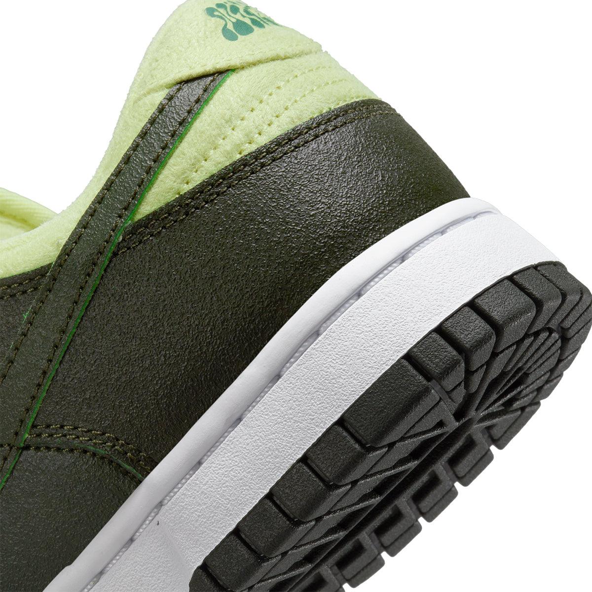 Wmns Dunk Low LX 'Avocado'