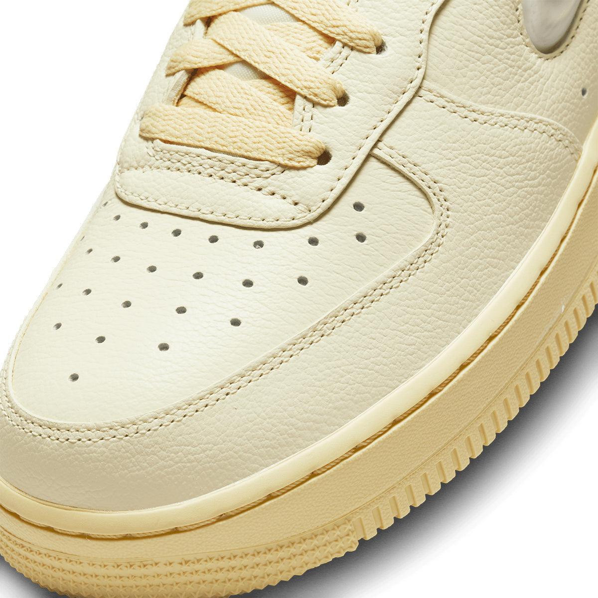 Wmns Air Force 1 '07 LX 'Coconut Milk'