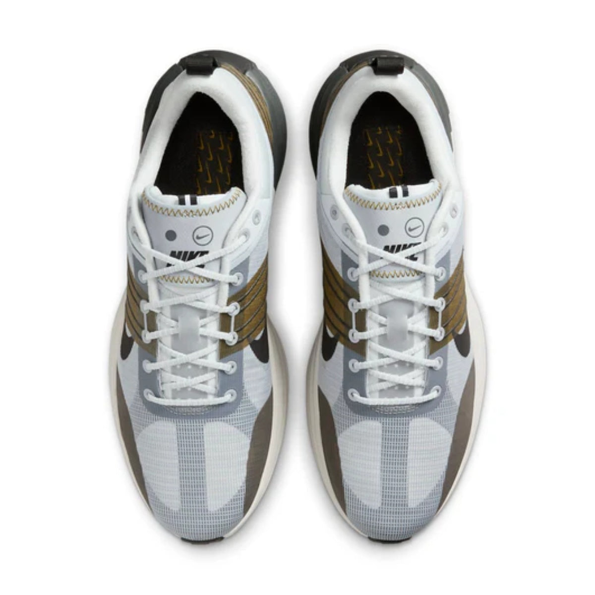 Lunar Roam 'Platinum Tint Desert Moss'