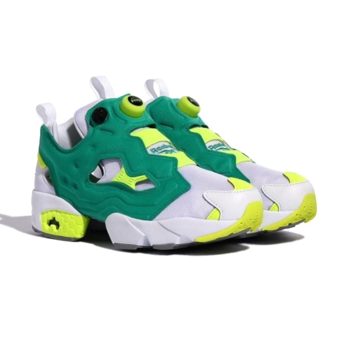 How do you pump? Athlete-inspired style from the '90s and '00s defines these men's InstaPump Fury Original shoes. An iconic pump and slip-on style give them a retro vibe. The upper is made of ultra-durable ballistic nylon for a fierce look.