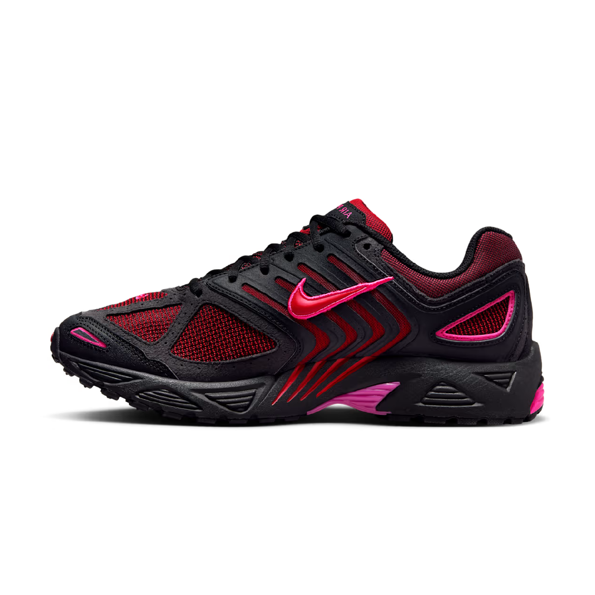 A springy ride for every run. The Peg's familiar, just-for-you feel returns to help you accomplish your goals (even if that's just looking great while you kick it). The 2K5 edition has the same responsiveness and neutral support you love, with a breezy look inspired by early noughties runners. And that sweltering colourway with hits of Fierce Pink? It's enough to get your heart rate up.