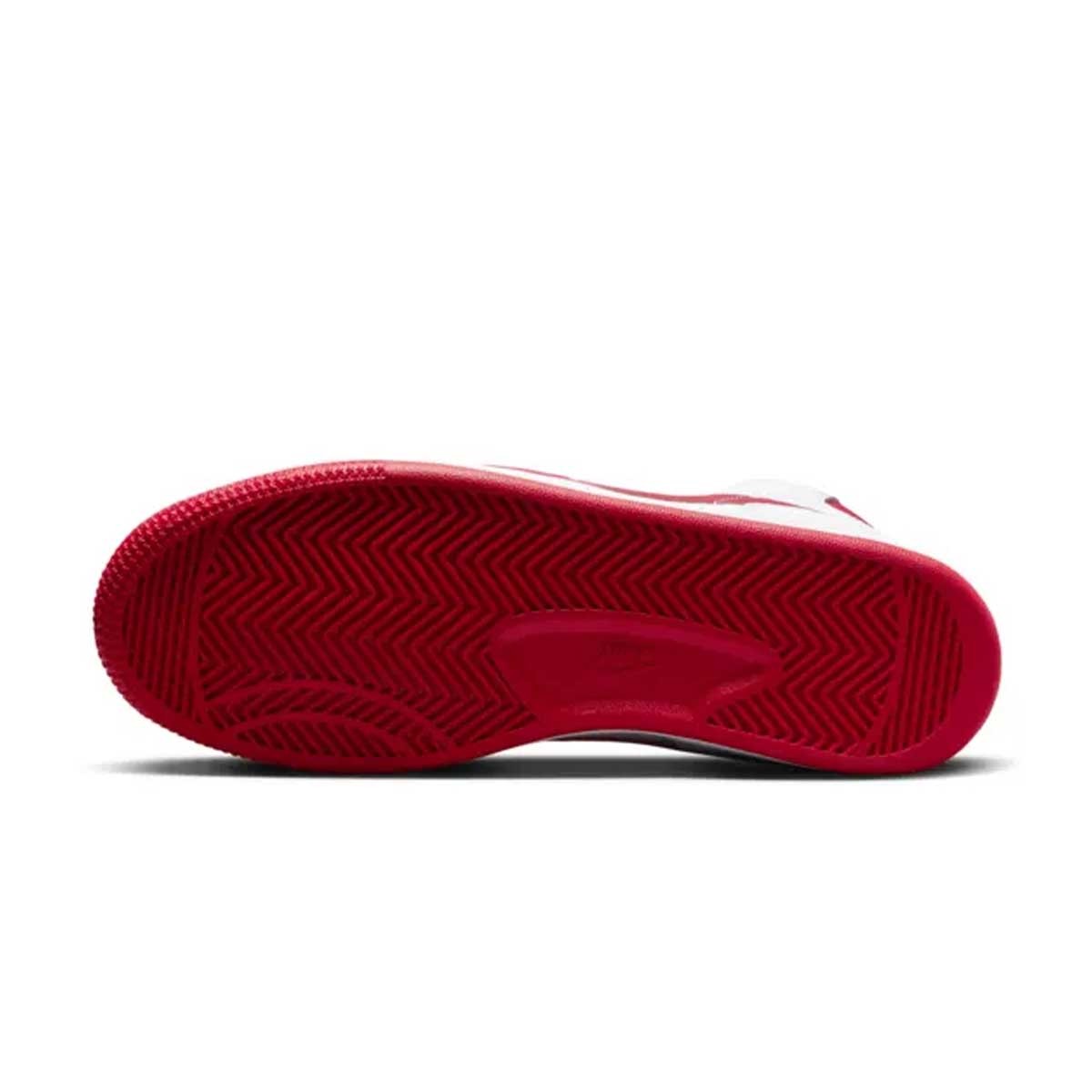 Untouched, unaltered and straight from the vault—you get the picture. The Terminator High lets you step back to the era of hook shots, knee pads and calf-high socks. Returning to the '85 original (Nike's first-ever signature school shoe), the throwback look stays easy to style with bursts of University Red against crisp white. Premium leather keeps your look smoother than backboard glass and retro branding delivers a big varsity finish. It's game time!