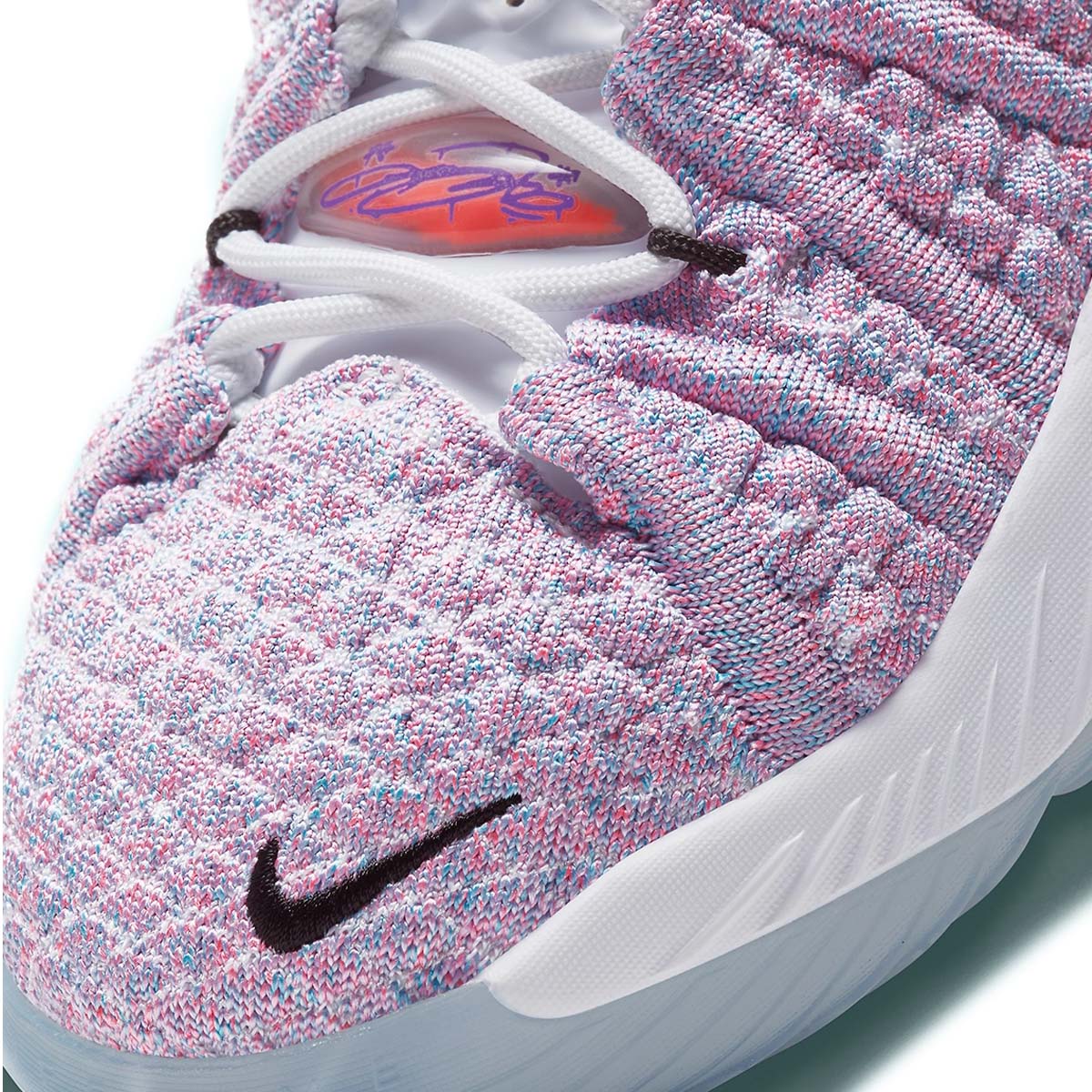 Kids LeBron 18'Graffiti'