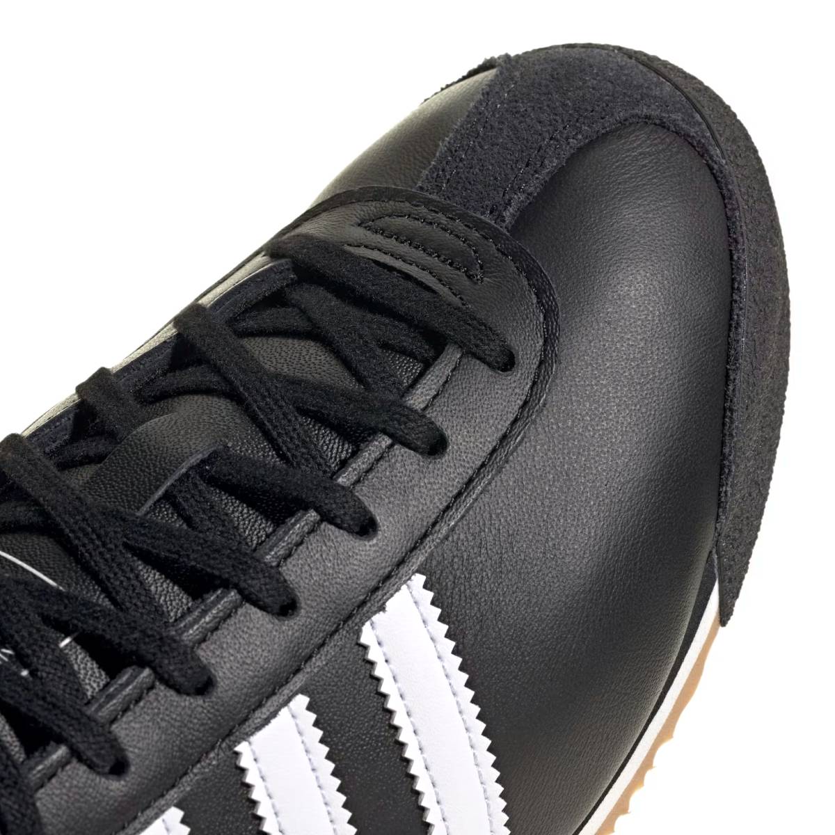 Italia 70s 'Core Black'