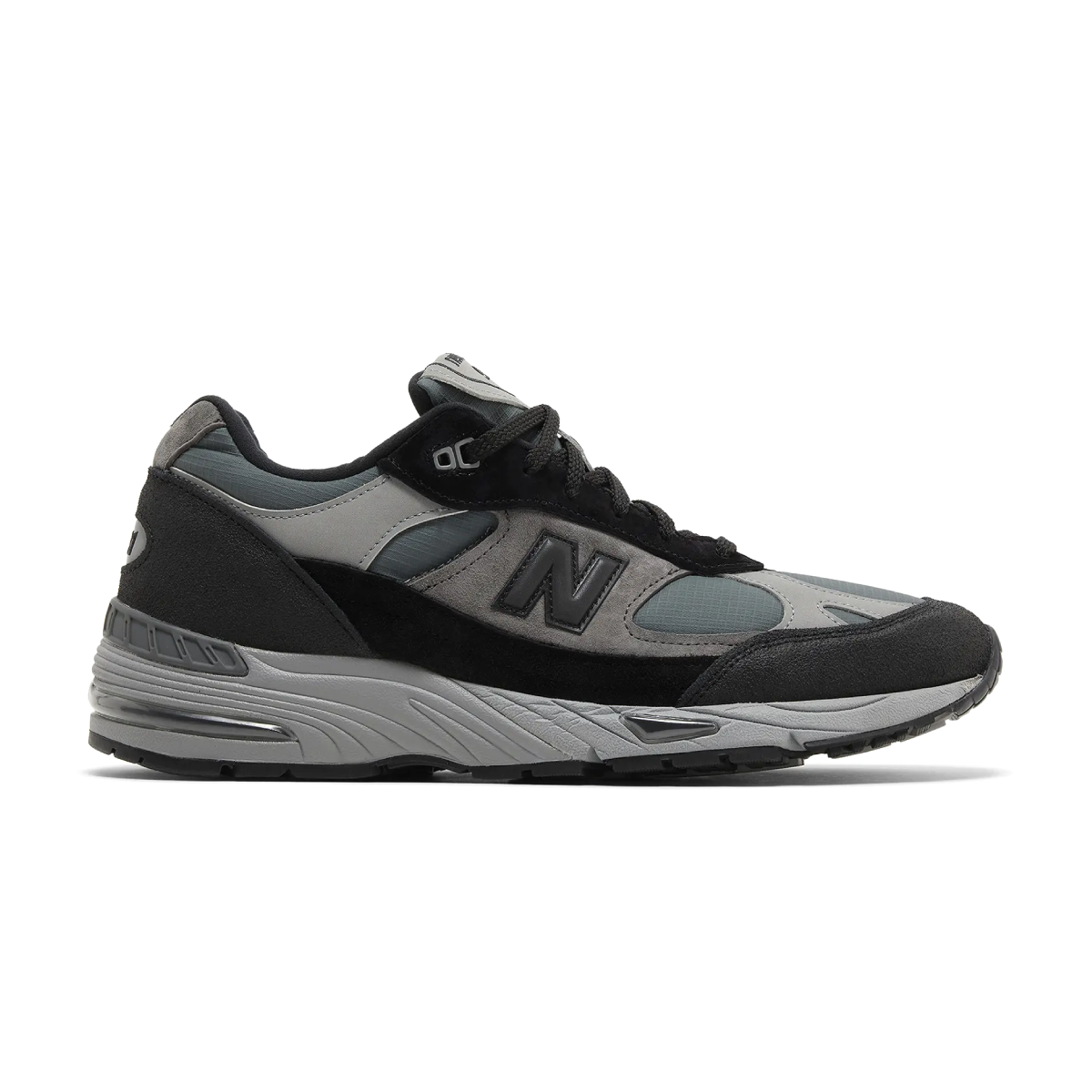 in UK 991v1 'Black and Grey'