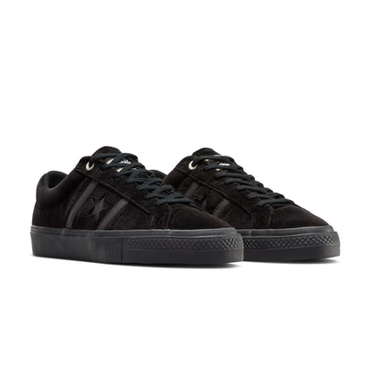 + UNDEFEATED One Star Academy Pro Low Top