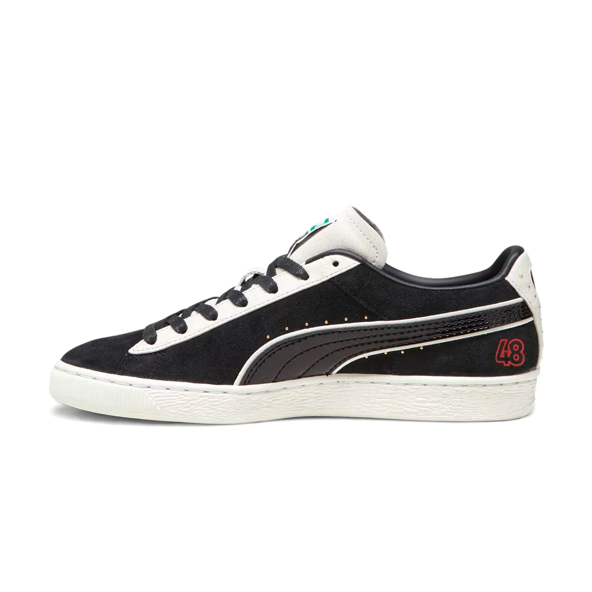 This special-edition version of the Suede is made for the collectors. Its design takes inspiration from new school hip-hop, and specifically the iconic varsity jackets that were worn. This execution features a suede upper, a patent synthetic Formstrip with a synthetic underlay, as well as waxed cotton laces and metal stud details along the heel and quarter.