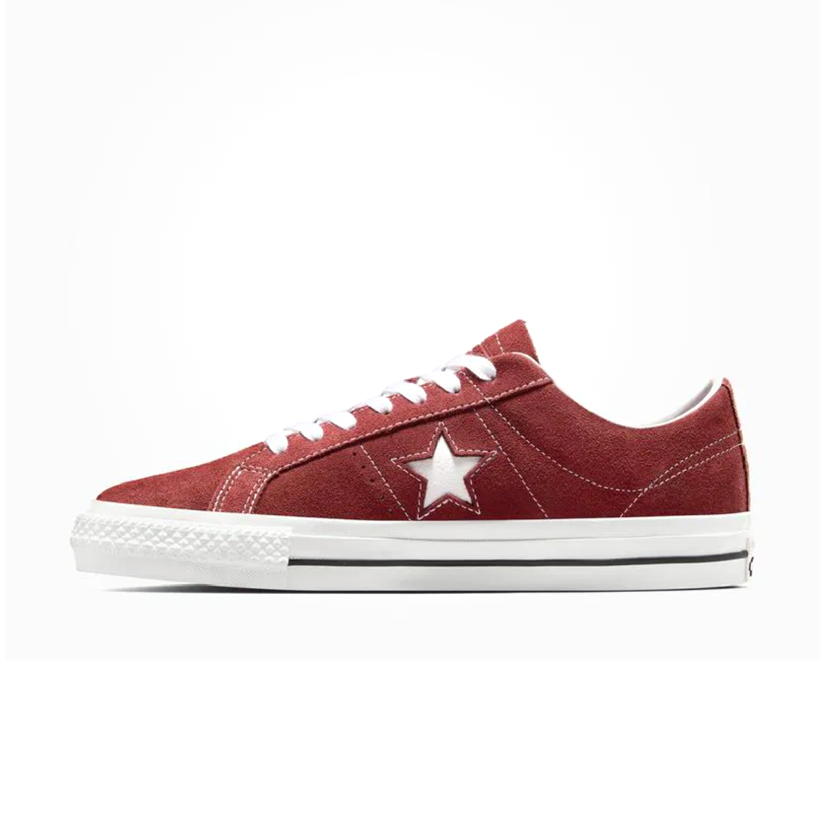 The One Star Pro stands out with its durable materials and comfortable insole. Designed for both skateboarding performance and everyday wear, these sneakers offer a blend of comfort and style.