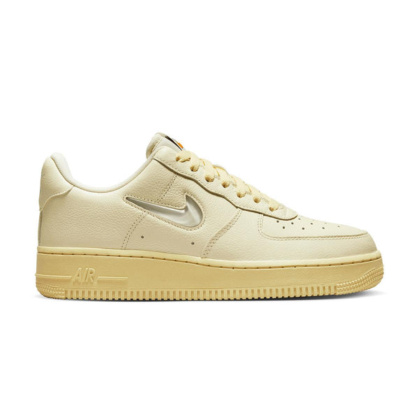 Wmns Air Force 1 '07 LX 'Coconut Milk'