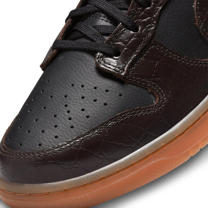 Dunk Low SE 'Black Velvet Brown'