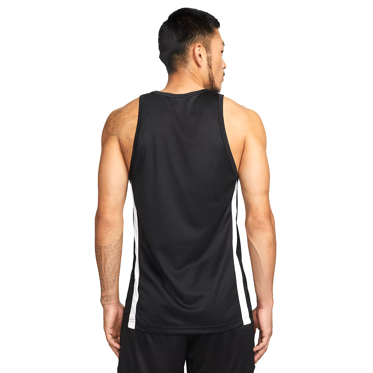 Smooth, sweat-wicking, iconic. Nike made this jersey just like the ones you see on the court, with a relaxed fit for comfort beyond the hardwood.