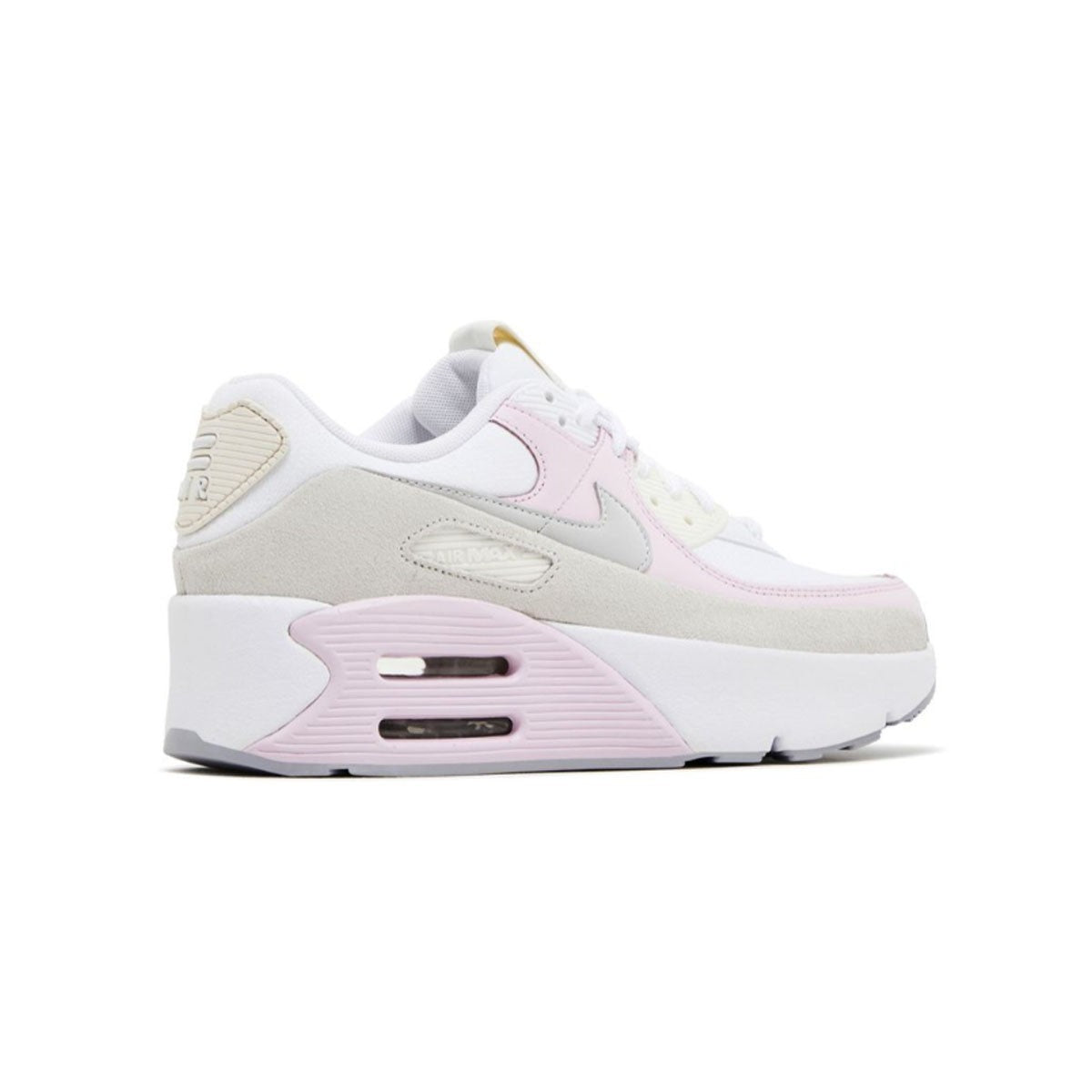 The Air Max 90 LV8 takes your favourite silhouette to the next level with stacked Nike Air units. Not only do you get extra cushioning, but you get extra height, creating the perfect platform that's easy to style. Layers of mixed materials add texture and dimension, creating an elevated look you'll be reaching for again and again.