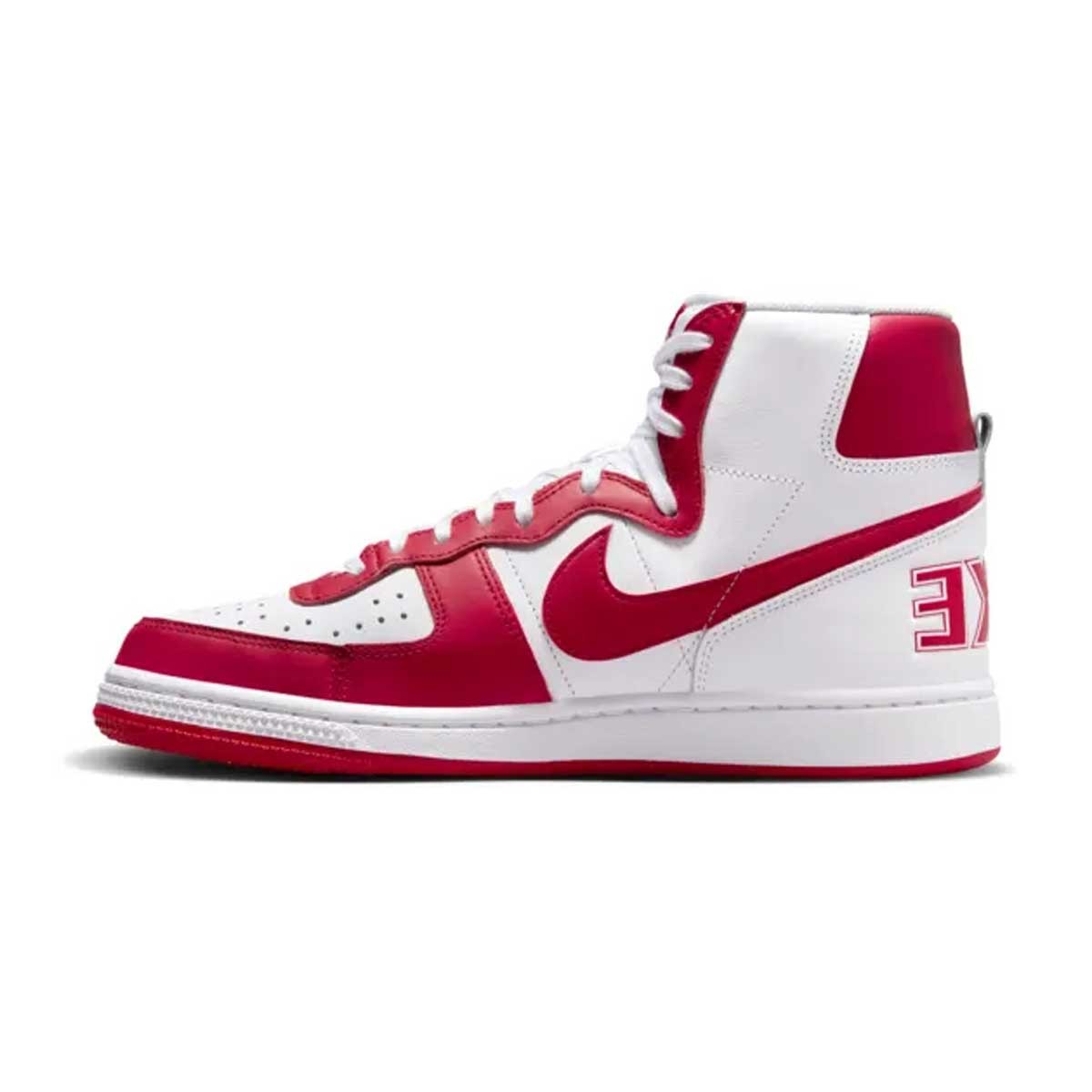 Untouched, unaltered and straight from the vault—you get the picture. The Terminator High lets you step back to the era of hook shots, knee pads and calf-high socks. Returning to the '85 original (Nike's first-ever signature school shoe), the throwback look stays easy to style with bursts of University Red against crisp white. Premium leather keeps your look smoother than backboard glass and retro branding delivers a big varsity finish. It's game time!