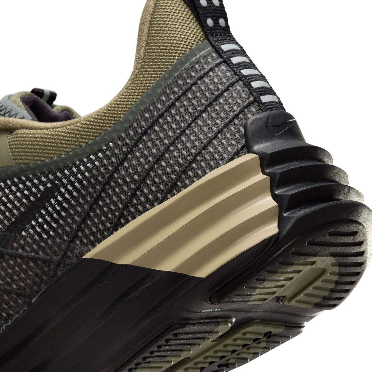Lunar Roam SE 'Medium Olive'