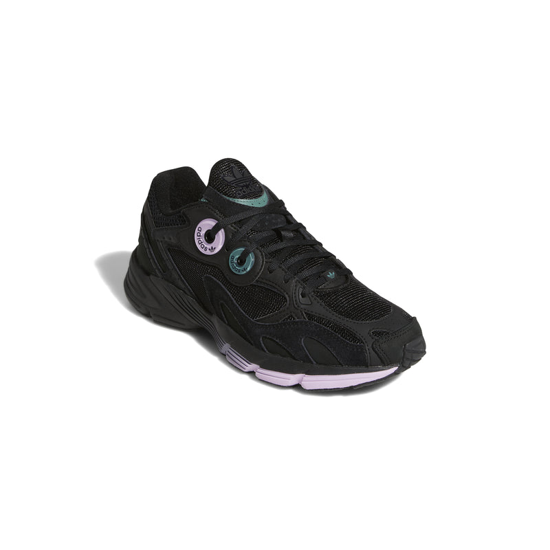 Wmns Astir 'Black'