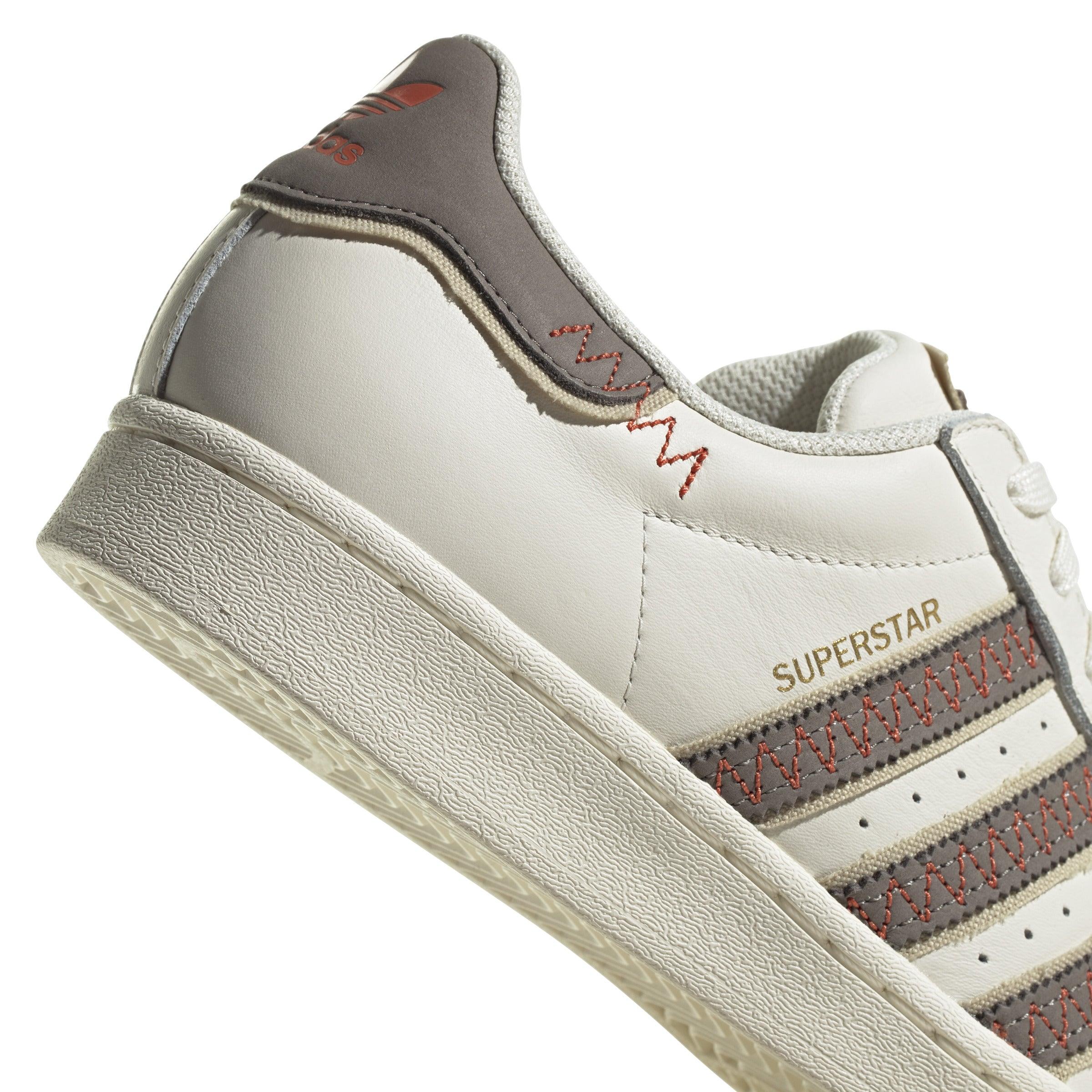 Superstar 'Simple Brown'