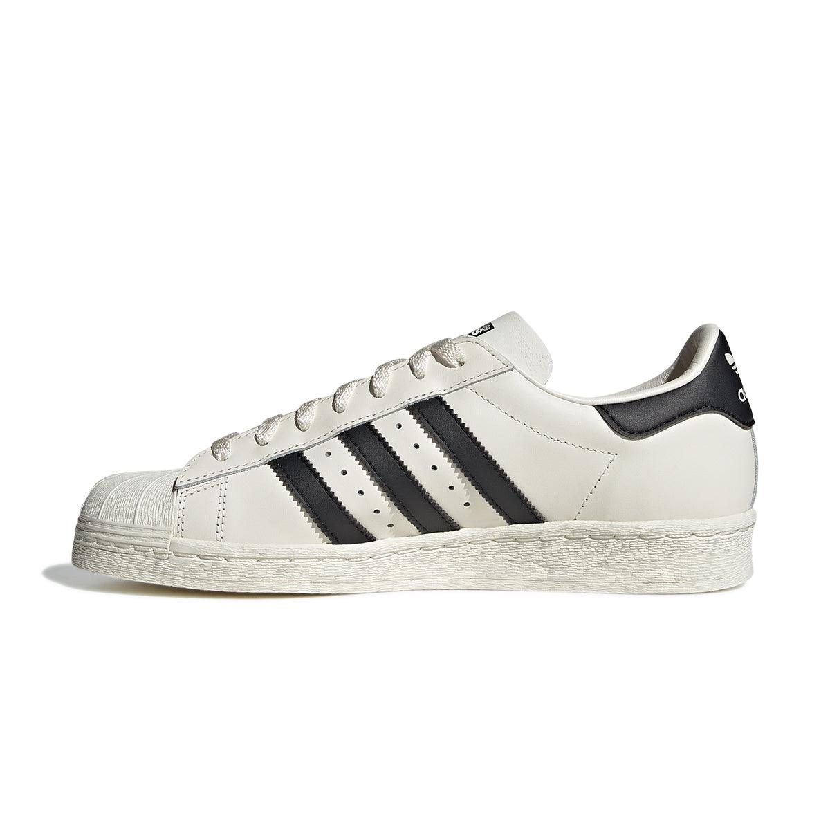 Superstar 82 'Sail'