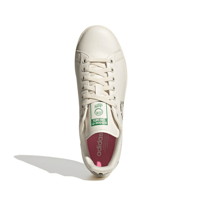 + André Saraiva Stan Smith 'The World Needs Love'