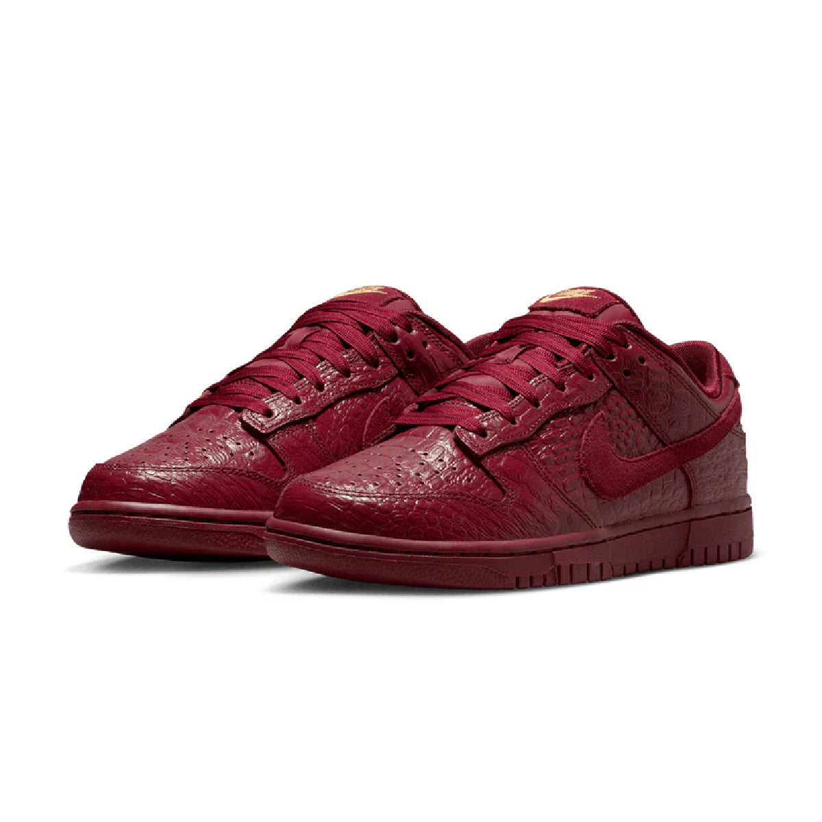 Wmns Dunk Low 'Crocs Team Red'