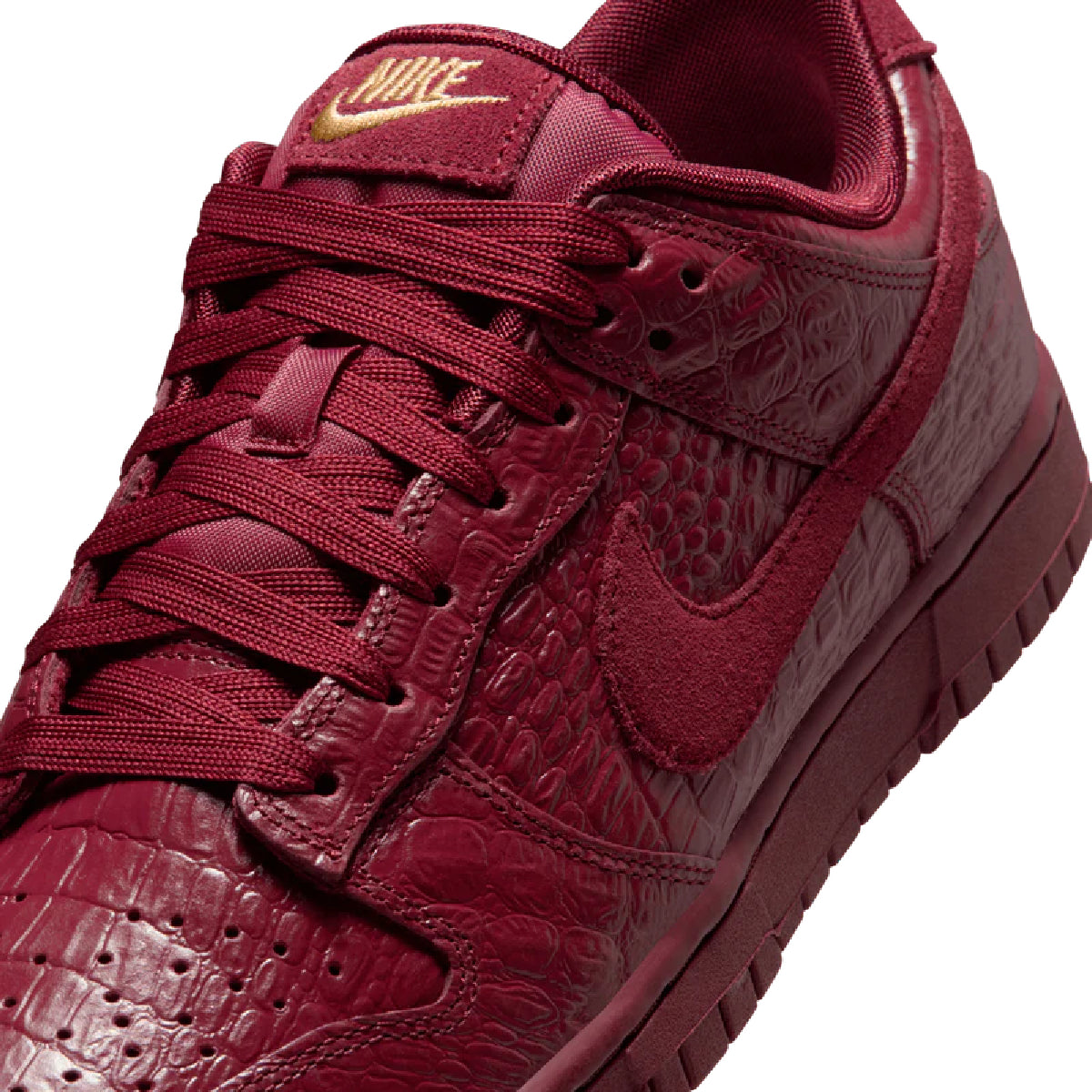 Wmns Dunk Low 'Crocs Team Red'