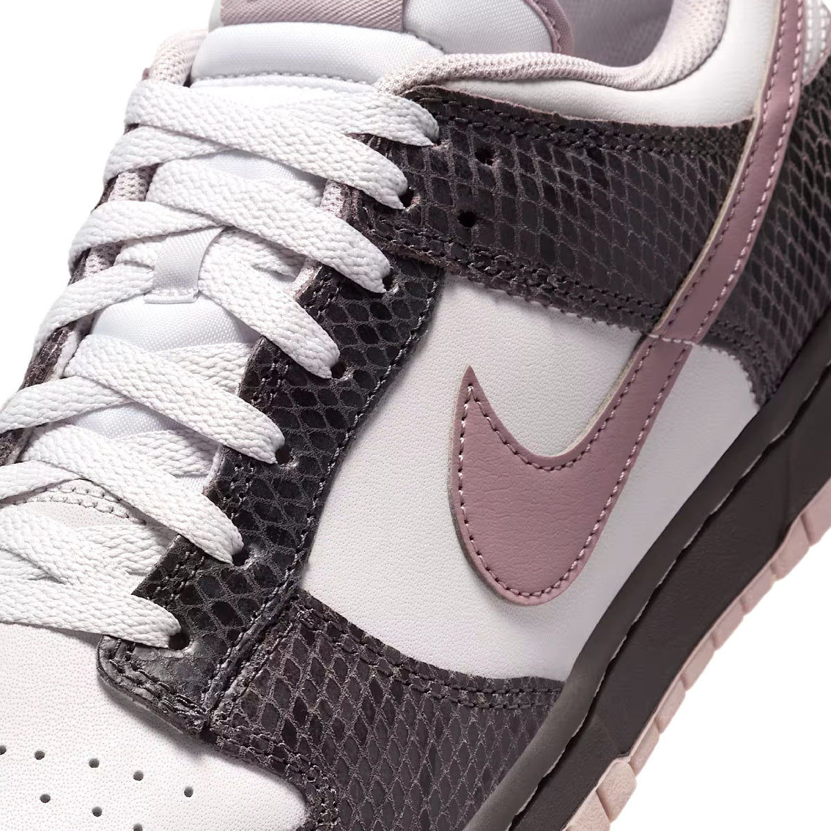 Dunk Low SE 'Medium Ash Snakeskin'