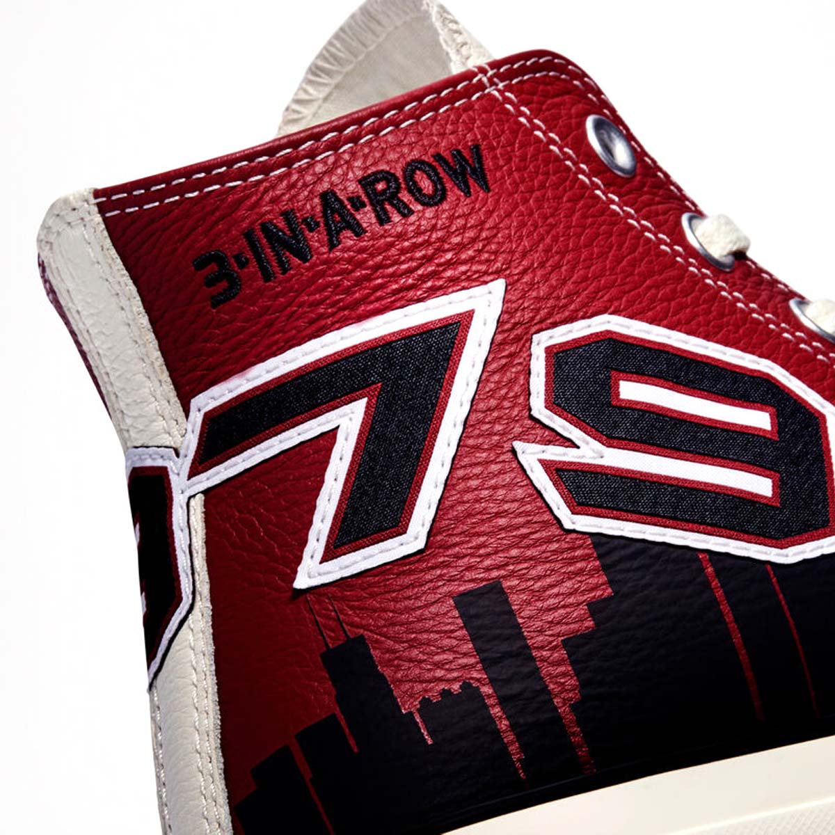 + Chinatown Market x NBA x Jeff Hamilton Chuck 70 'Bulls Championship Jacket'